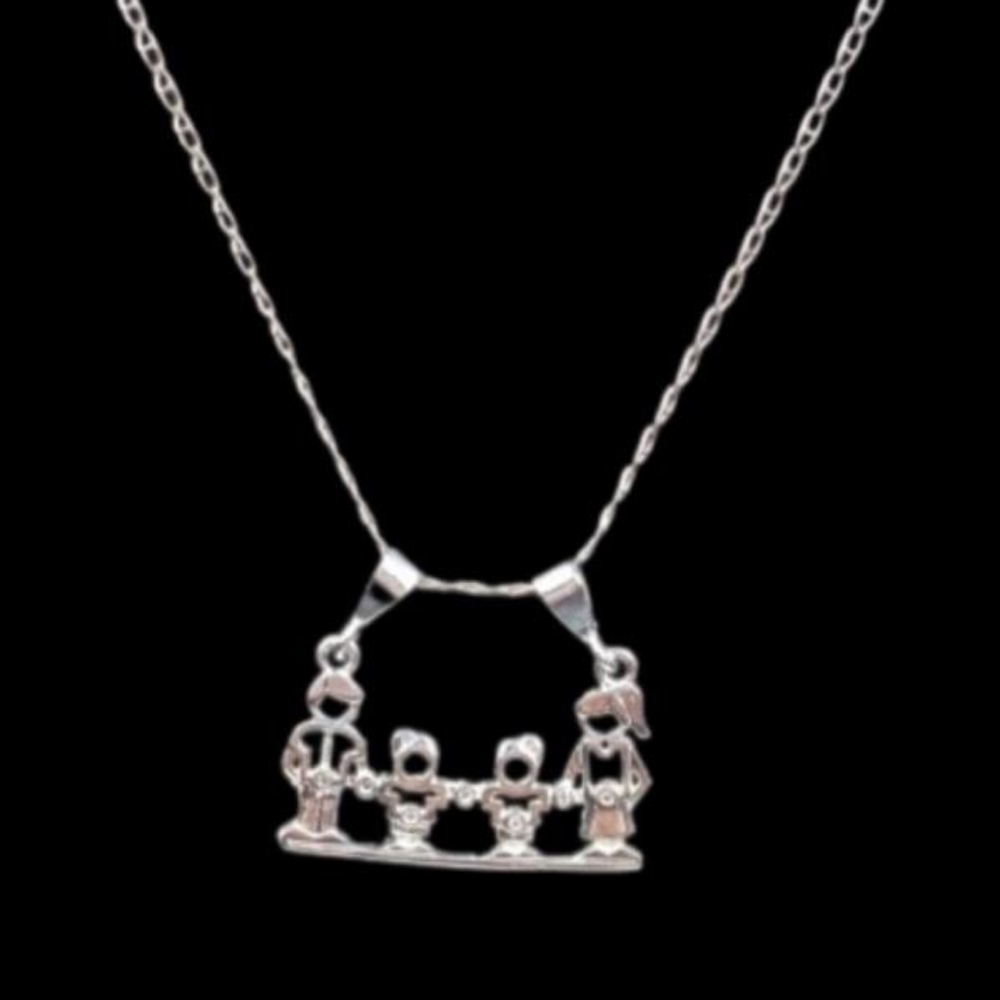 925 sterling silver Family pendant necklace Mom and Dad and‎ two boys